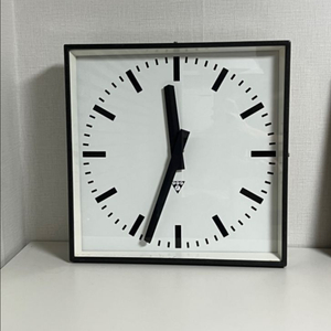 프라고트론 월클락 벽시계 스퀘어 44cm