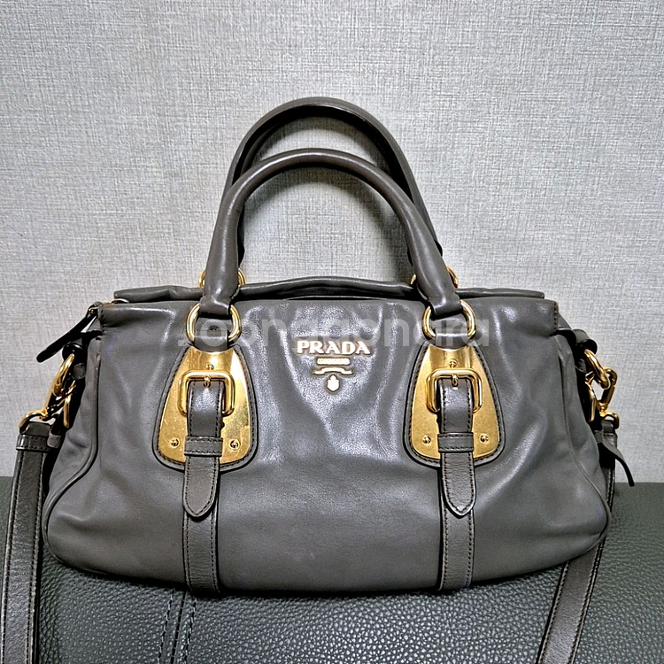 프라다 소프트 카프 토트 크로스백--0