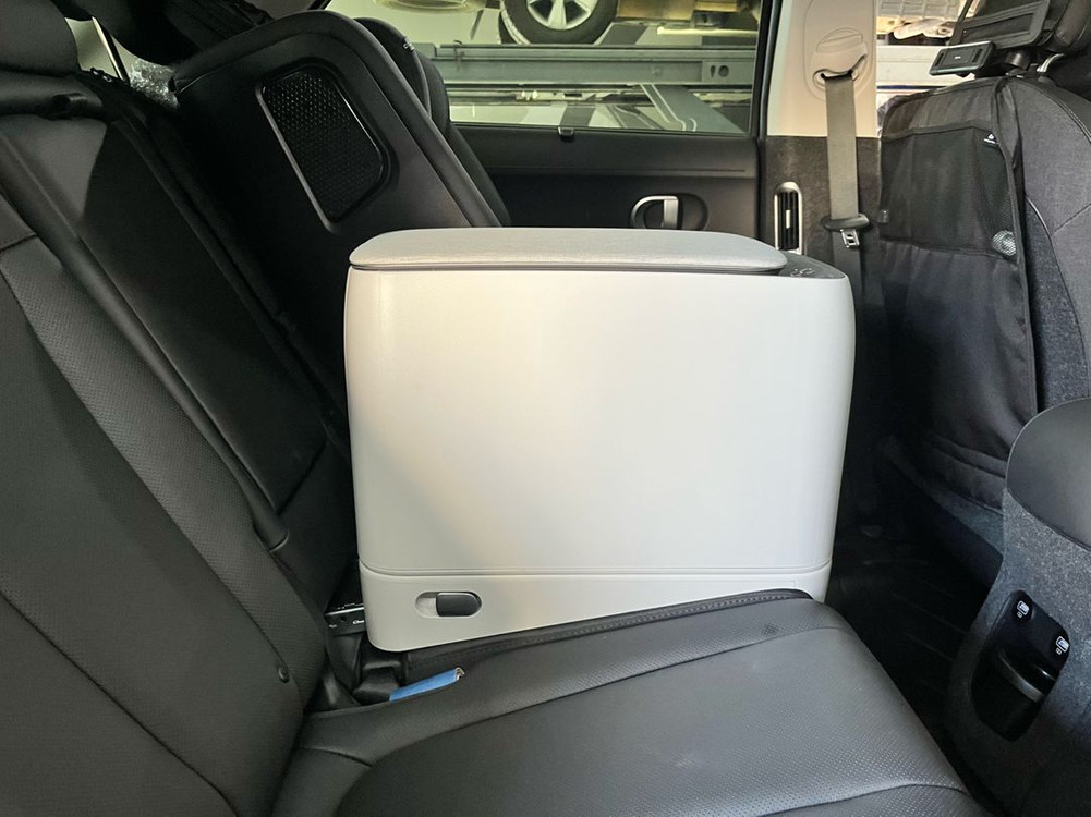 아이오닉5 순정 냉장고--3