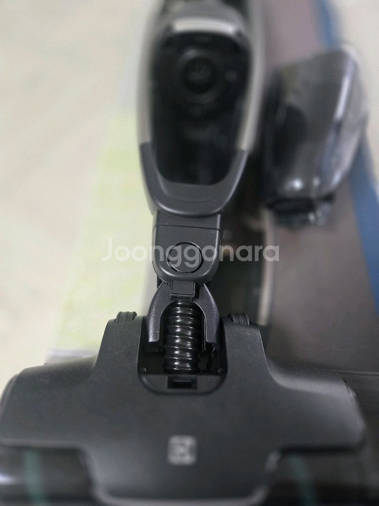 일렉트로룩스 얼티밋홈 700 무선 청소기 EFS7142--1