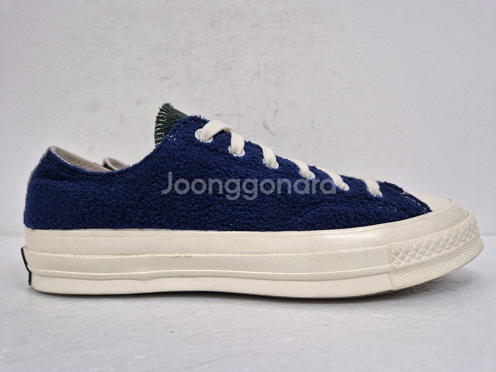 컨버스 스니커즈 255--0