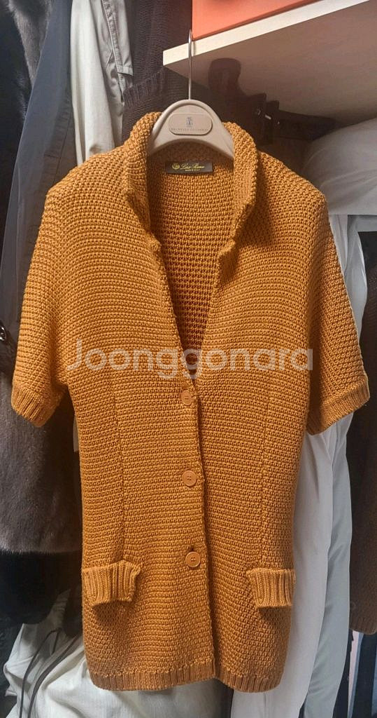 로로피아나 니트 가디건44(한국55-66)--0