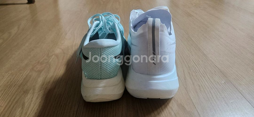 아식스 메가블라스트 260사이즈 새상품입니다--4