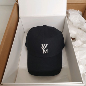 우영미 볼캡