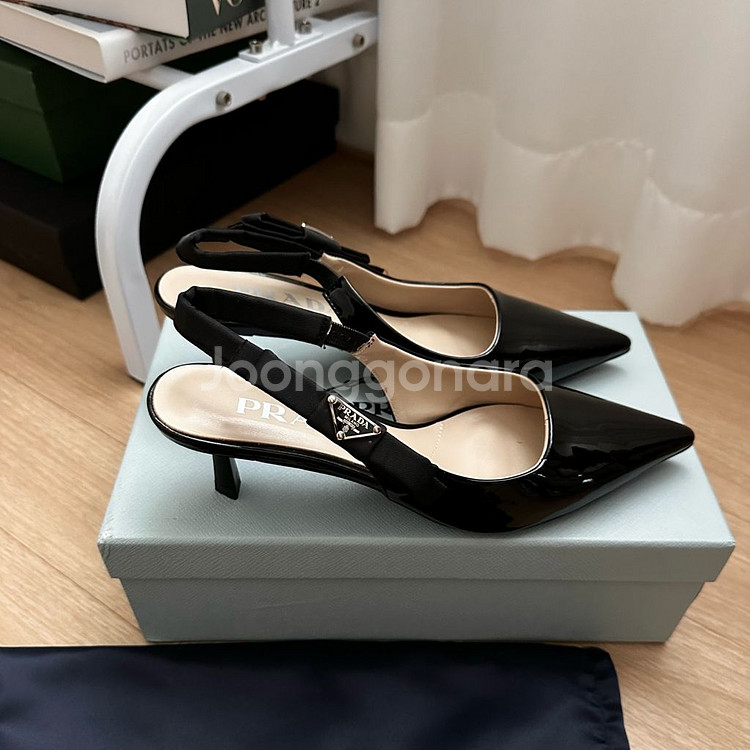 심볼 페이던트 슬링백 펌프스 235 (새제품)--0