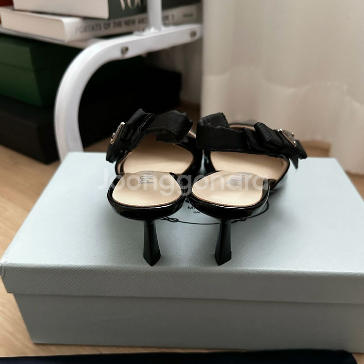 심볼 페이던트 슬링백 펌프스 235 (새제품)--1