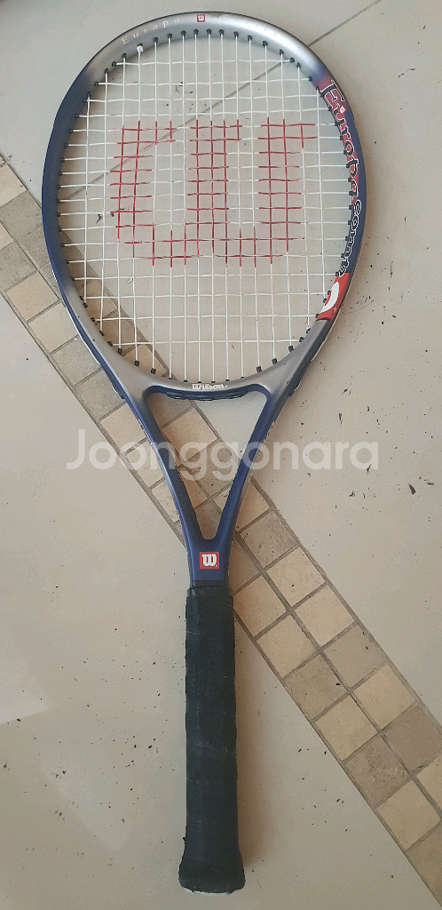 테니스라켓 3개, 짧은 라켓 3개--4