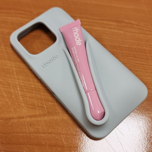 헤일리비버 Rhode 아이폰16프로 케이스