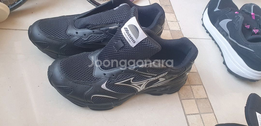 미즈노 런닝화 260mm--0