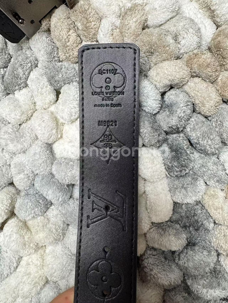 루이비통 양면벨트--1