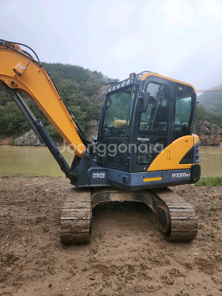 현대 HX60MT 17년식 5000시간 신형탑 판매합니--2