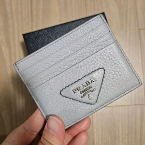 프라다 카드지갑