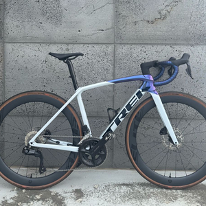 트렉 에몬다 sl6 di2 (대차 마돈가능 반차가능) 이미지