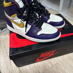 [255] 조던1 레트로 하이 OG 라투시