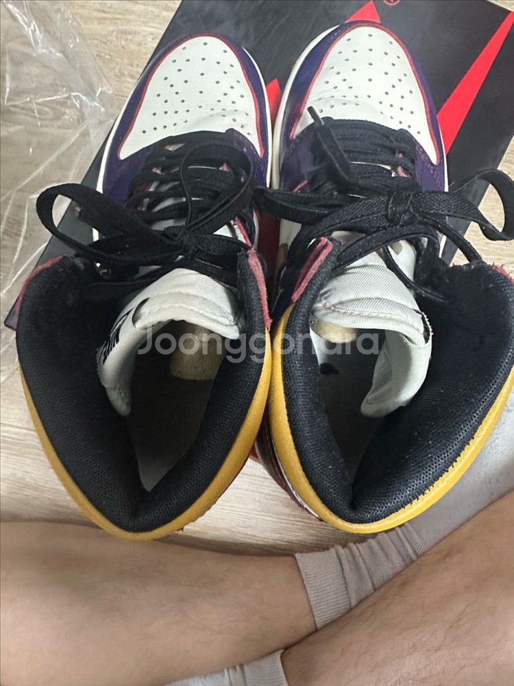 [255] 조던1 레트로 하이 OG 라투시--2