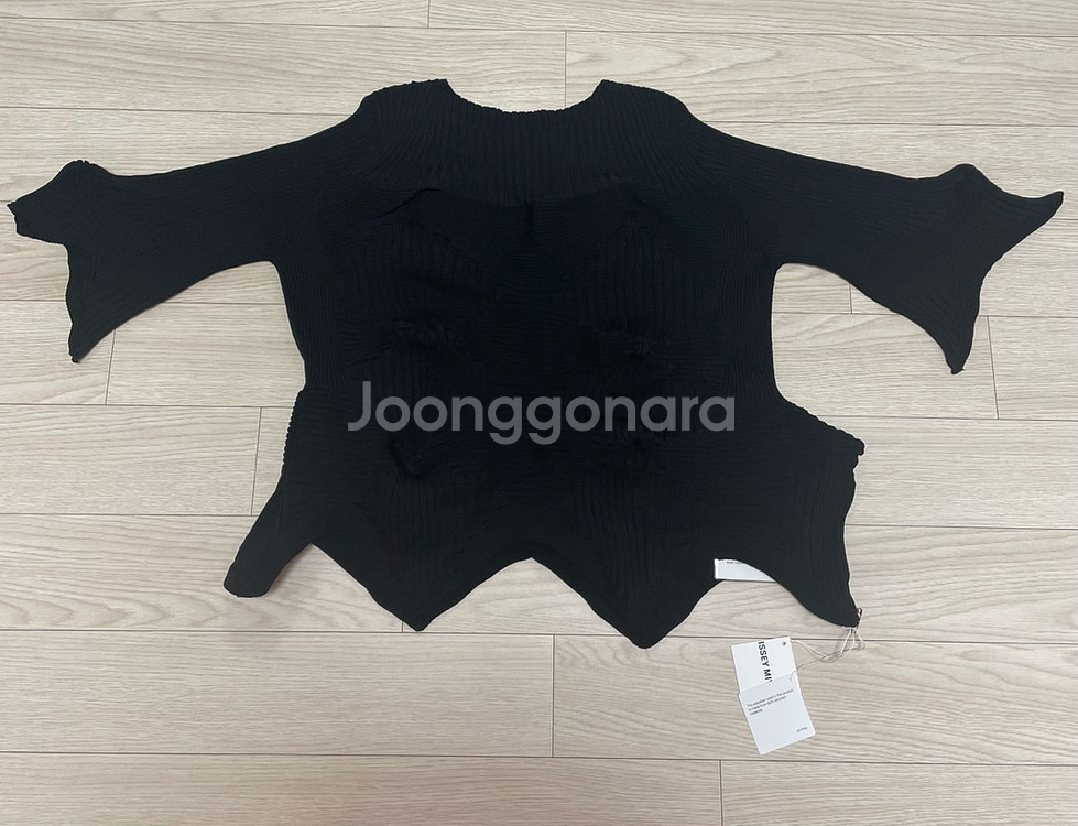 이세이미야케 링키지 탑--1