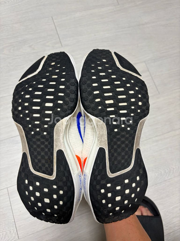 나이키 인빈서블3 러닝화--2