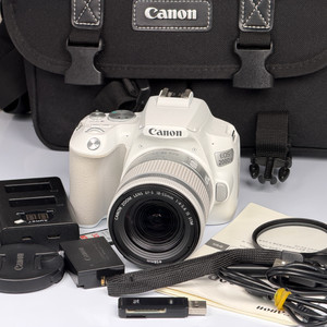 캐논 EOS 200D2 DSLR 카메라