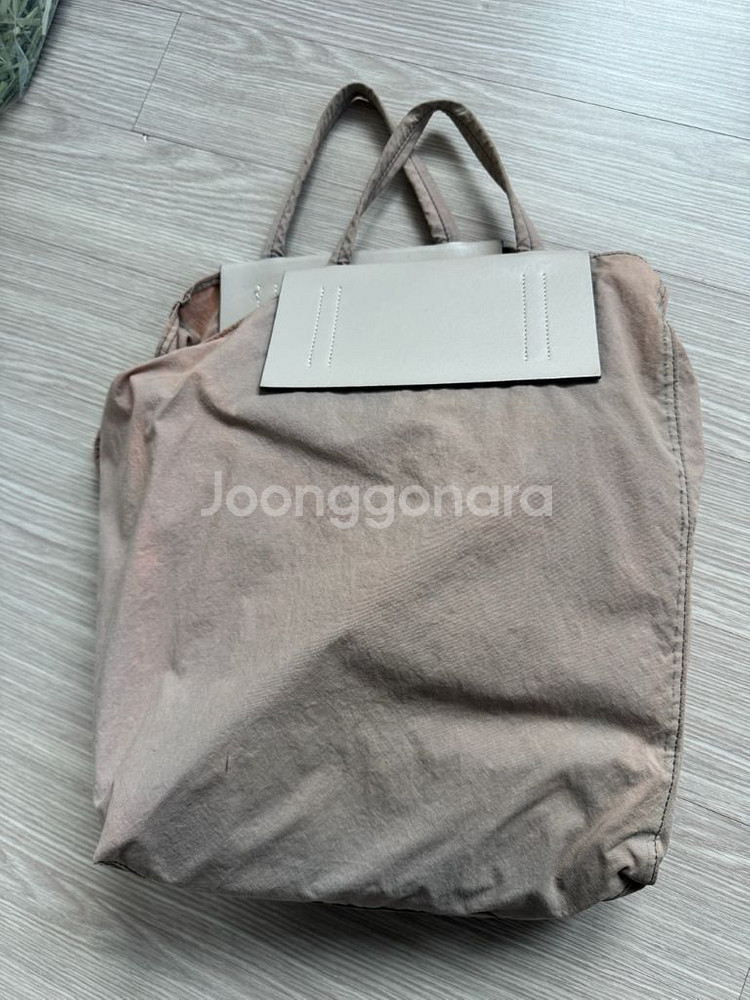 아크네스튜디오 베이커백 미디움 그레이베이지--1