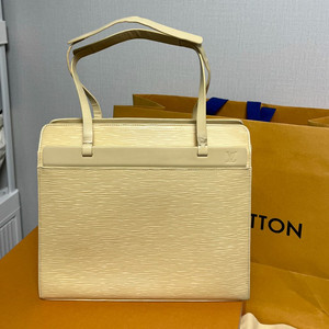 정품 루이비통 에삐 크루아제