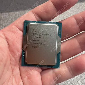 인텔 CPUi3-14100 팝니다.박스x쿨러x박스x
