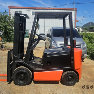 스미토모 좌식 1.5톤 디젤지게차 3M 550만