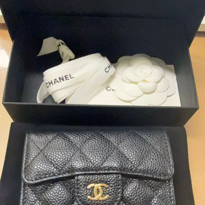 샤넬 클래식 카드지갑(금장)