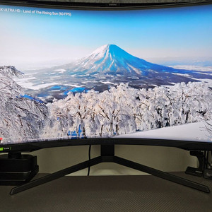 게이밍모니터 삼성 G7 2K 240HZ 커브드