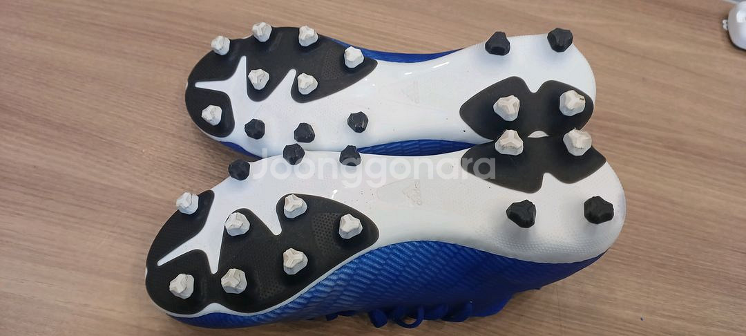 아디다스 축구화 250 판매합니다.--2