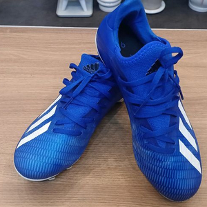 아디다스 축구화 250 판매합니다.