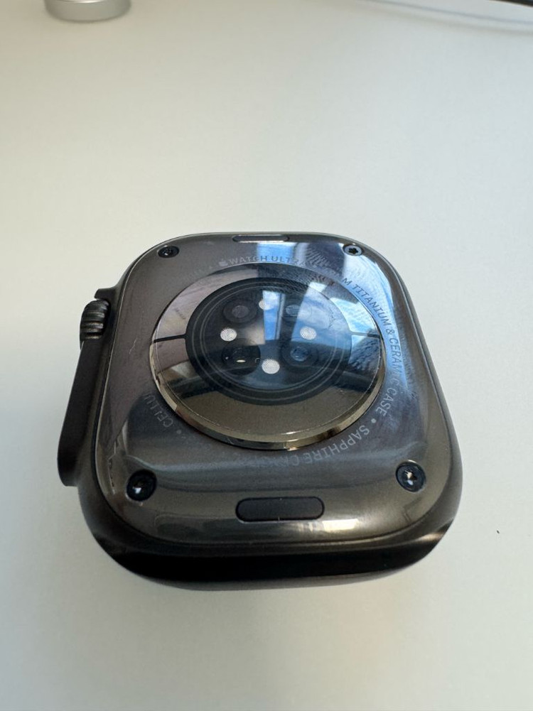 애플워치 울트라3 블랙 밀레니즈 티타늄--2