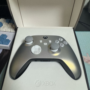 엑박 루나시프트 한정판 컨트롤러
