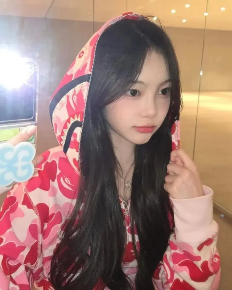 BAPE 베이프 핑크 카모 샤크 후드집업 이미지