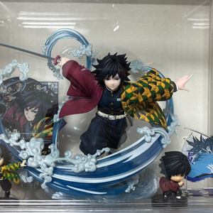 귀멸의칼날 애니플렉스 1/8 기유 피규어 판매합니다