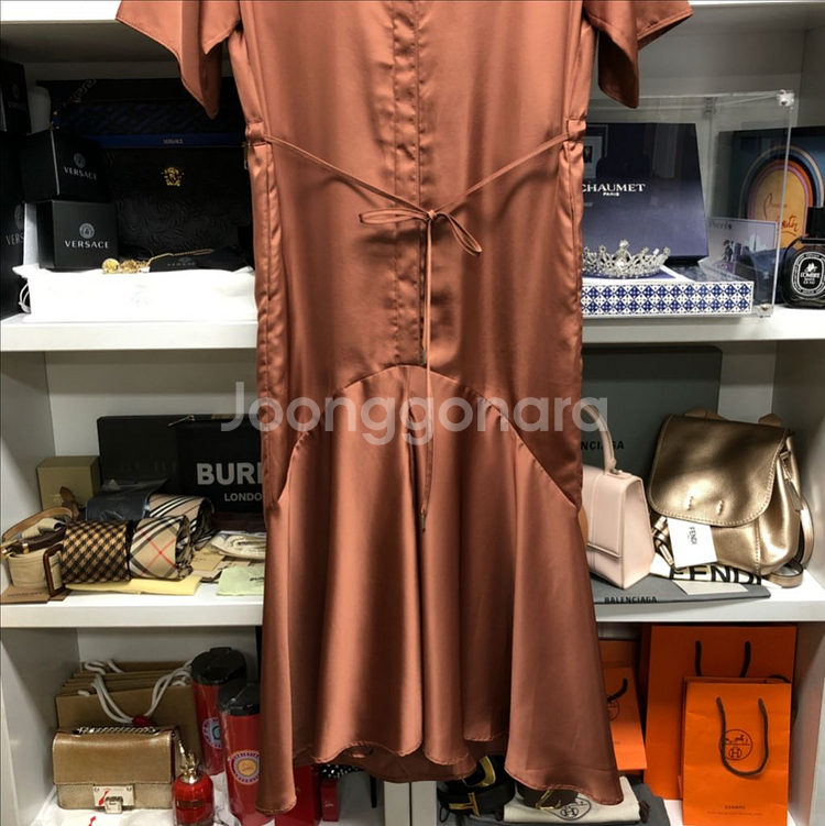 한섬 TIME 타임 새틴 롱 원피스--3