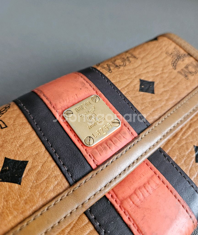 mcm 엠씨엠 비세토스 장지갑 여성지갑--3