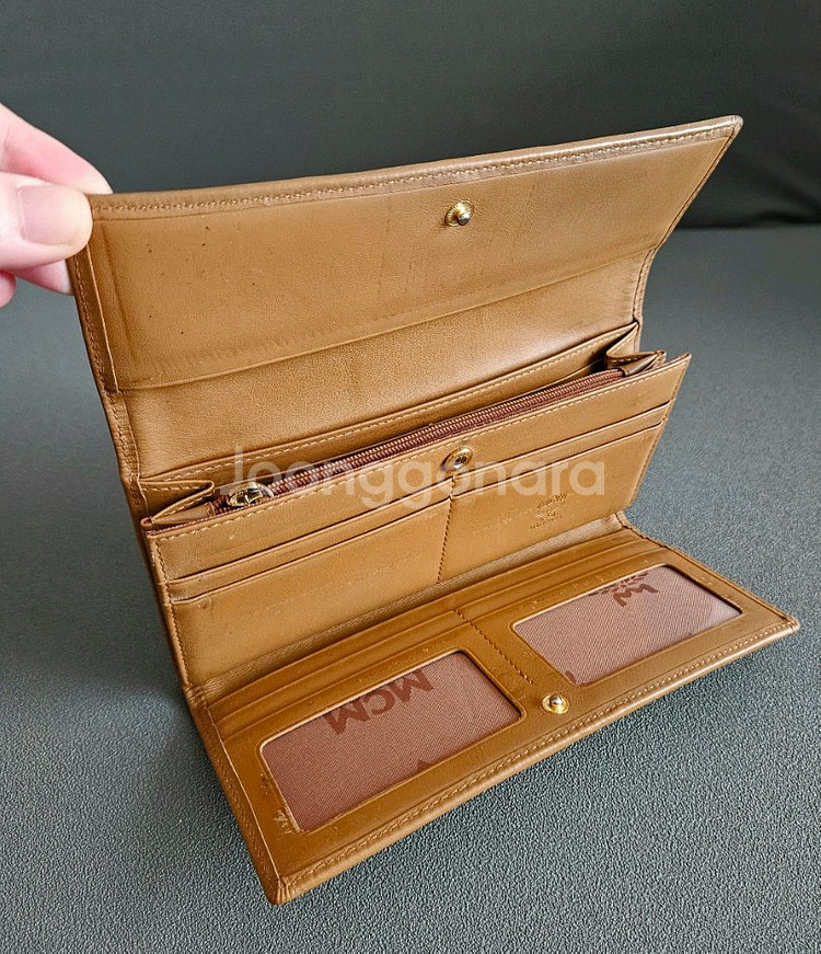 mcm 엠씨엠 비세토스 장지갑 여성지갑--2