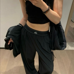 (미개봉새상품) 알로바지 alo요가 슈트업 트라우저팬츠