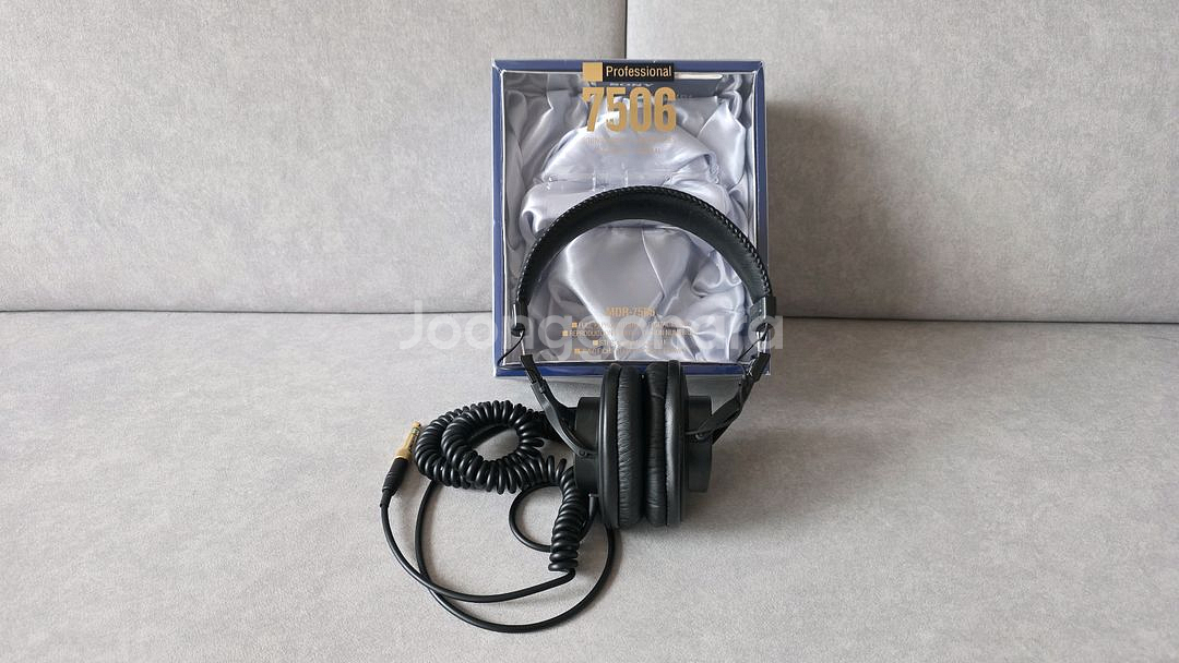 소니 MDR-7506 헤드폰--6