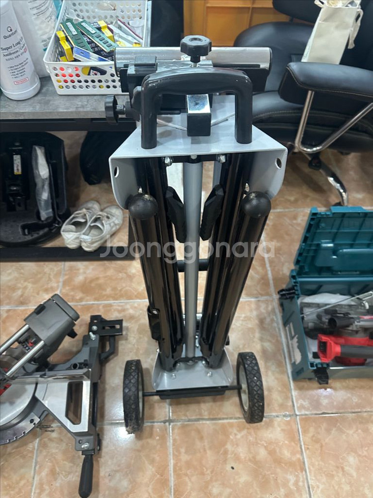 밀워키 무선 슬라이딩 톱 스탠드포함--2