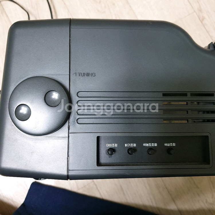 5인치 TV 와 실내 안테나--3