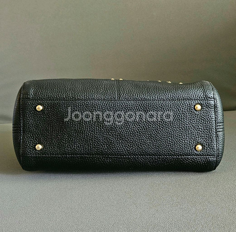 닥스 블랙 스터드 DD로고 크로스백 토트백--3