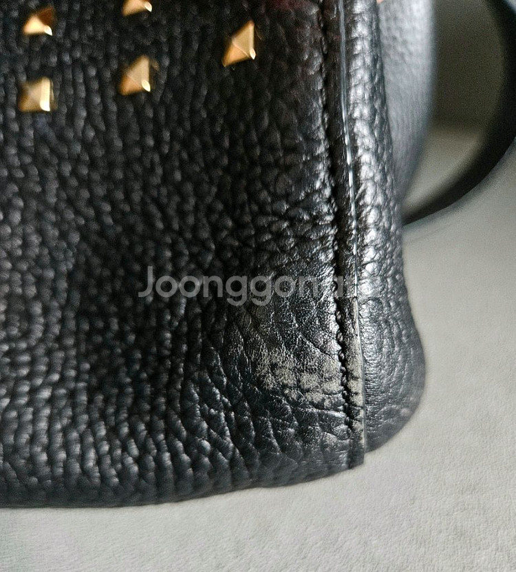 닥스 블랙 스터드 DD로고 크로스백 토트백--6