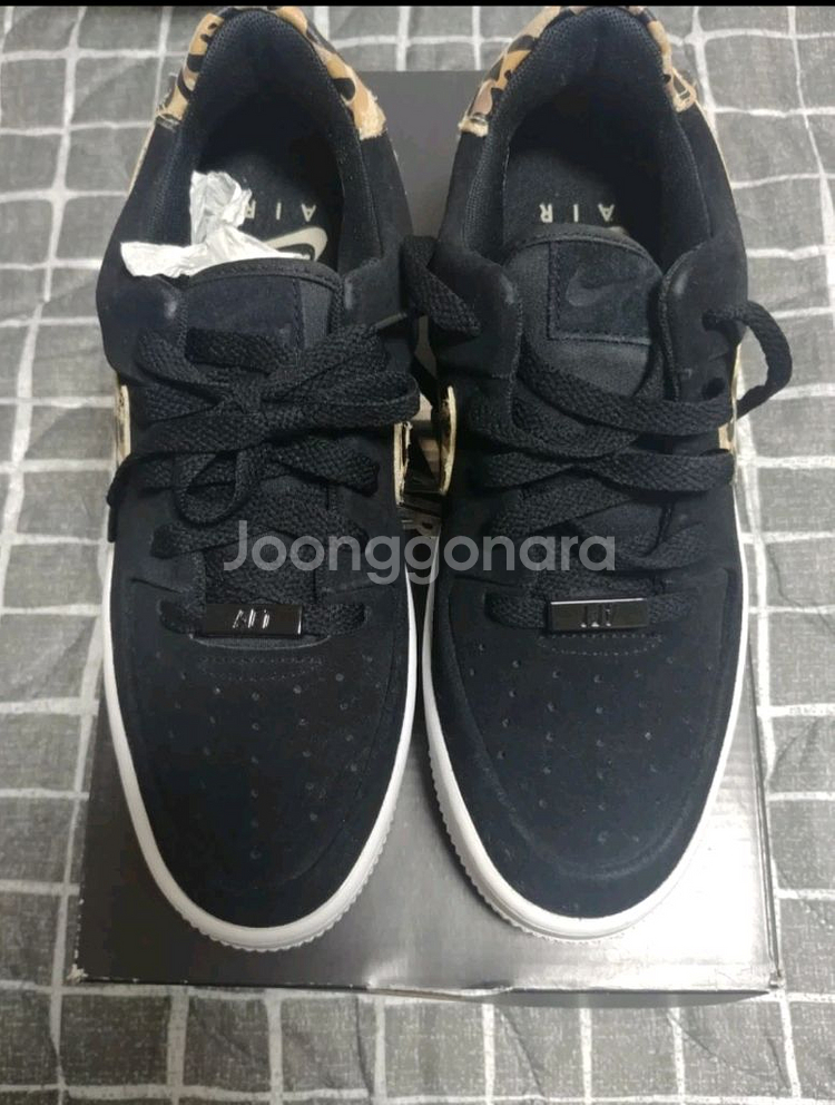 나이키 여성용 에어포스1 세이지로우 거의새것--0