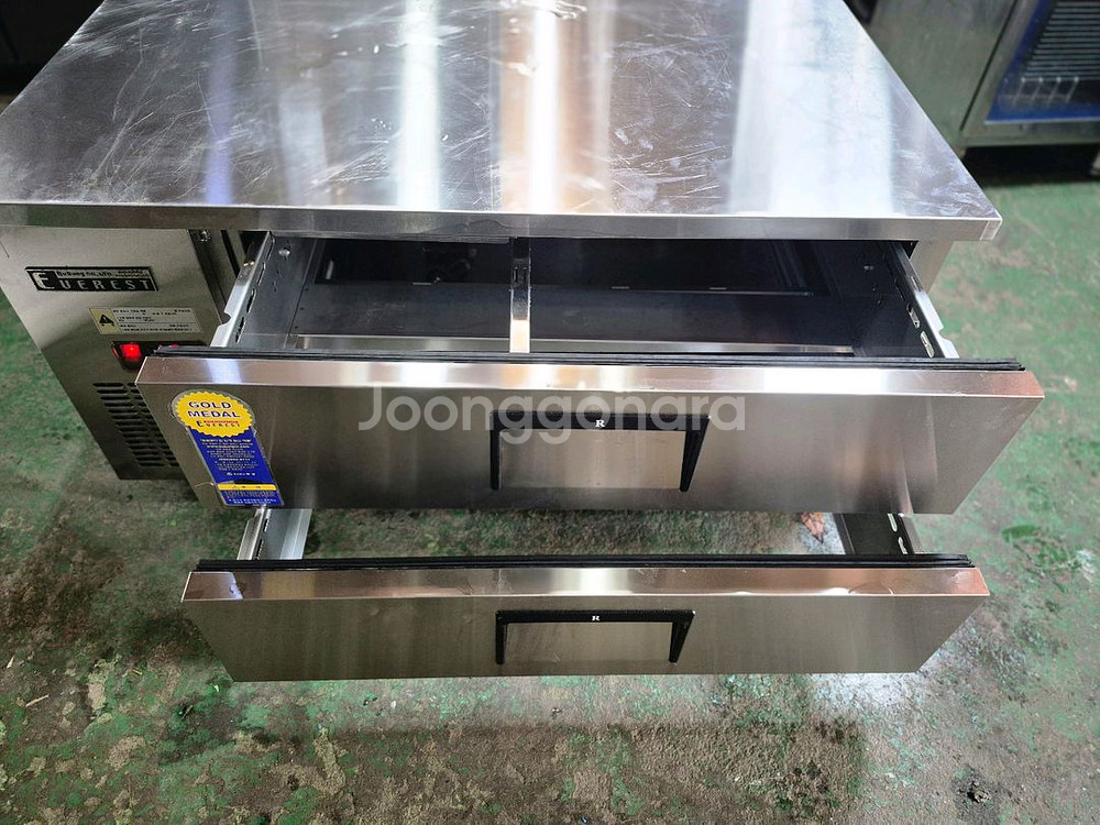 에베레스트2단 냉장고--1