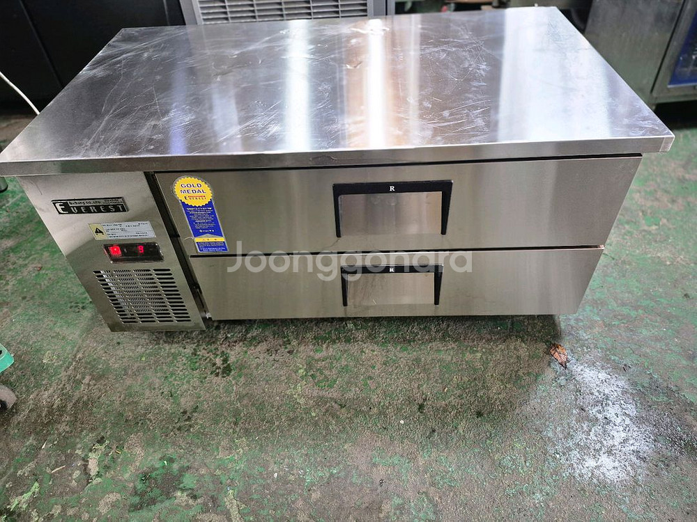 에베레스트2단 냉장고--0