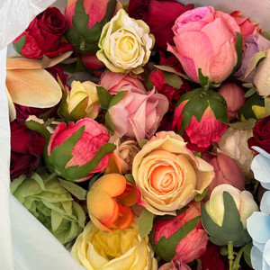 조화 장미 꽃머리 모음 100개