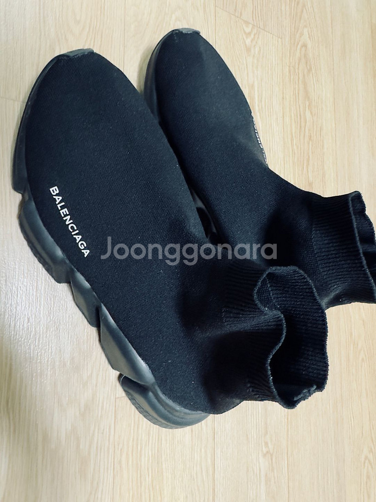 발렌시아가 스피드러너 검판 (EU 42)--2