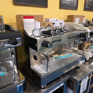 이태리 베제라 B2016 커피머신,업소용 커피머신