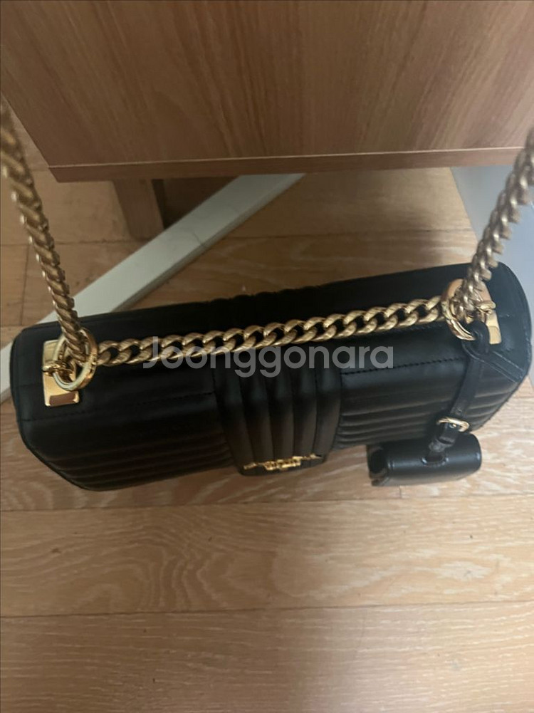 프라다 다이아그램 플랩백 블랙--4